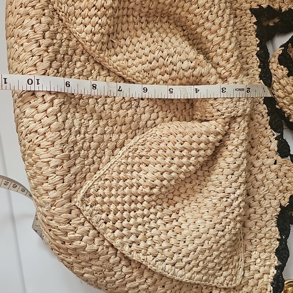 Kate Spade Tan Woven Shoulder Bag with Black Trim - Picture 5 of 6